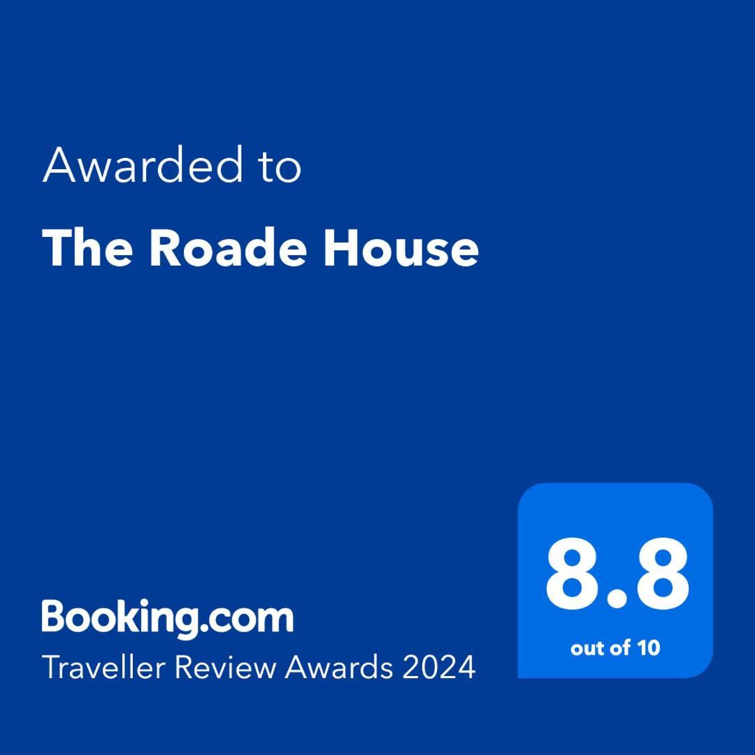 The Roade House Hotel Стая снимка